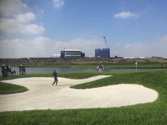 Yan POULTER dans ses oeuvres dans le bunker du 2